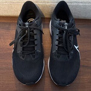 Nike Pegasus 40 black men’s US 9, UK42.5